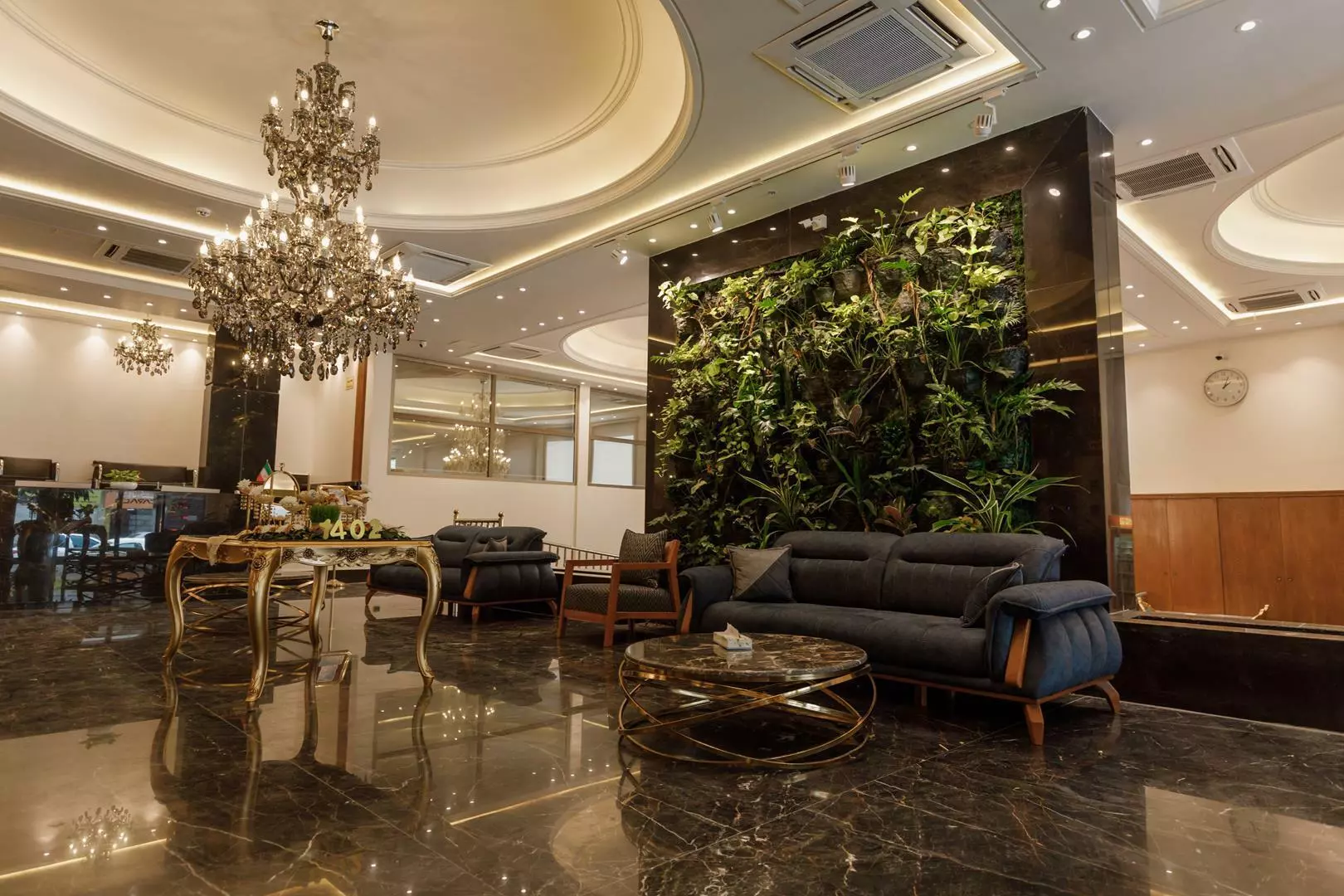 Liana Hotel